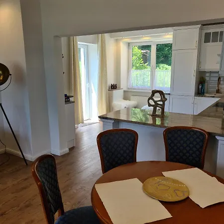 Felsenburgapartment * Hermagor-Pressegger See